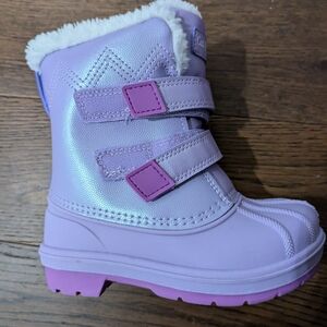 Purple Winter Boots with Faux Fur Lining